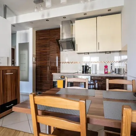 Golden - Spacious & Bright In Platinum Towers By Browary Warszawskie *