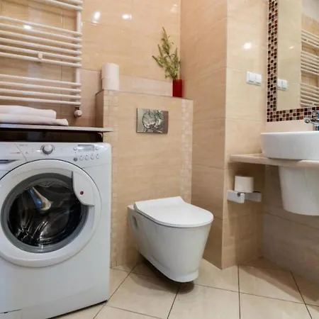 Golden - Spacious & Bright In Platinum Towers By Browary Warszawskie