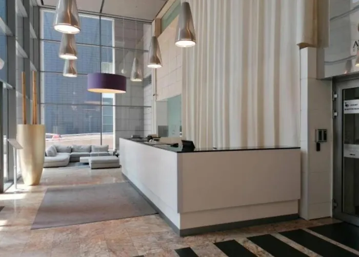 Close-golden - Spacious & Bright In Platinum Towers By Browary Warszawskie Apartment *